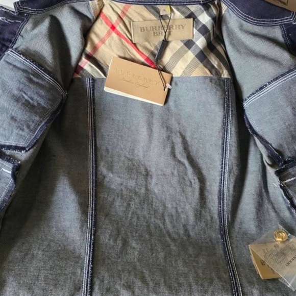 NWT Burberry Women's Dark Blue Denim Jacket with Gold Buttons - Picture 7 of 9